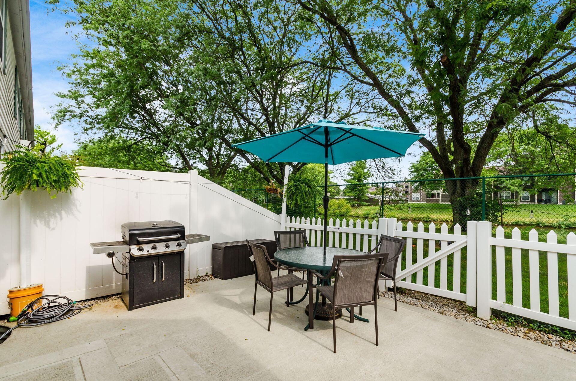 2232 Victoria Park Drive
