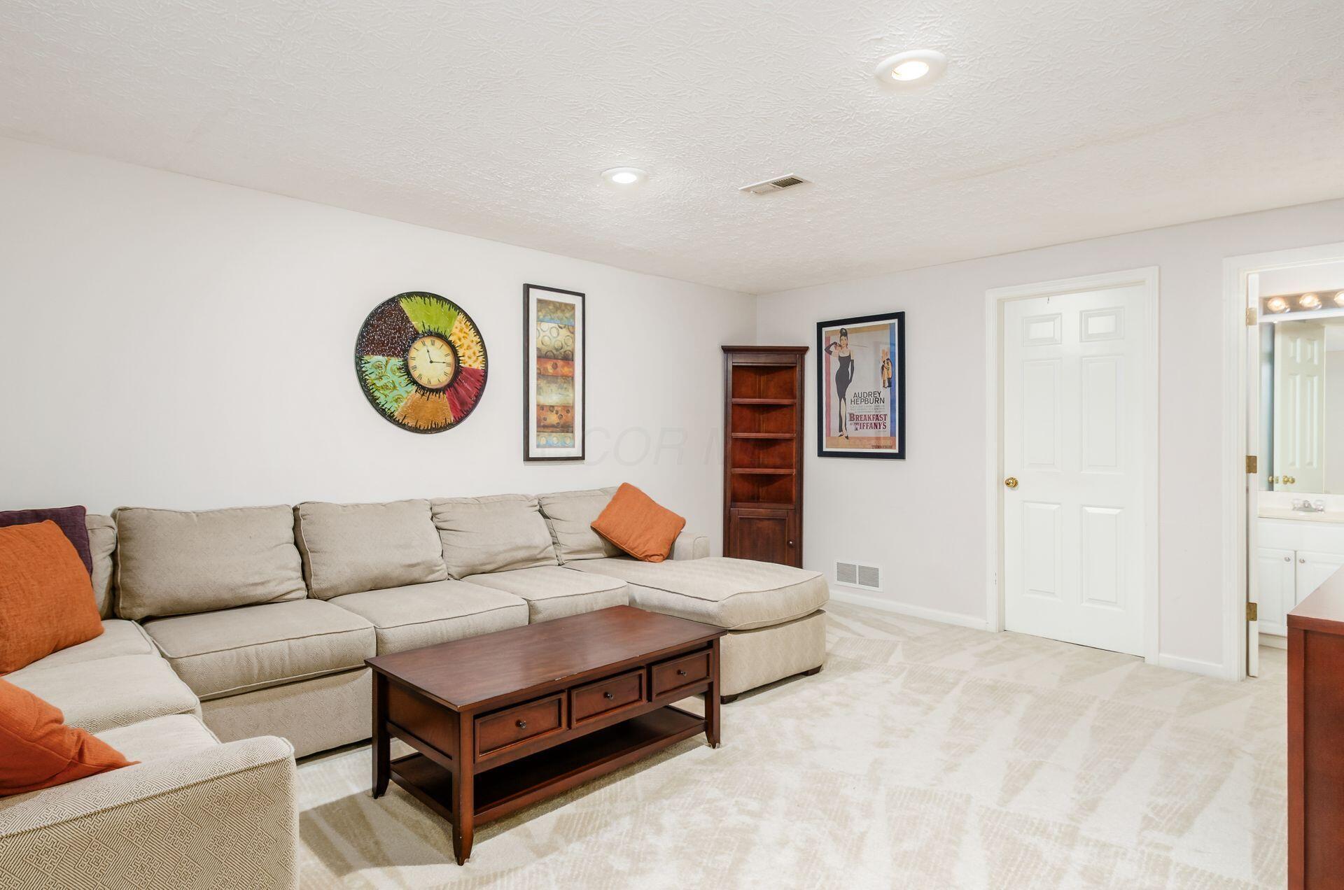 2232 Victoria Park Drive