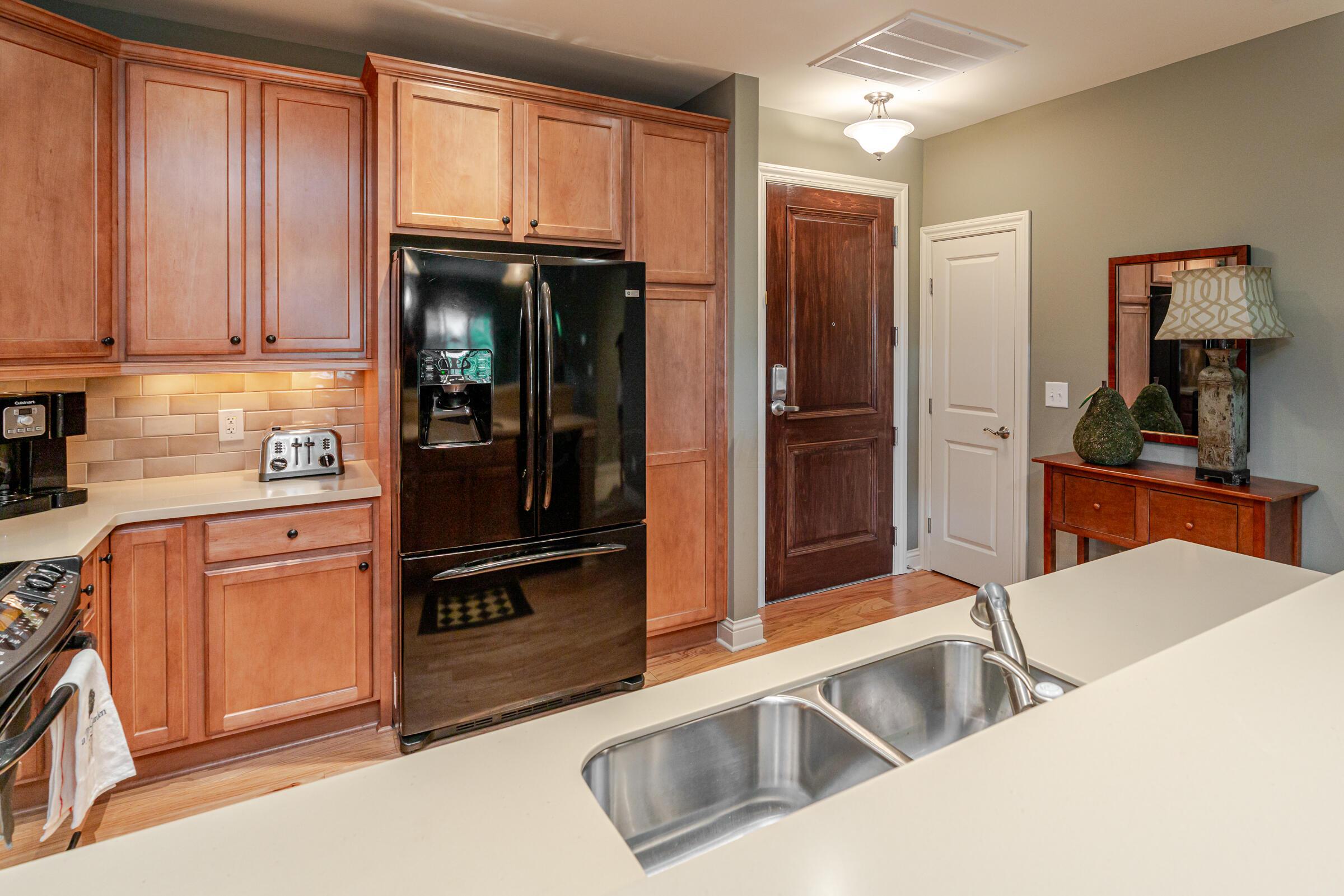 3175 Tremont Road, 511