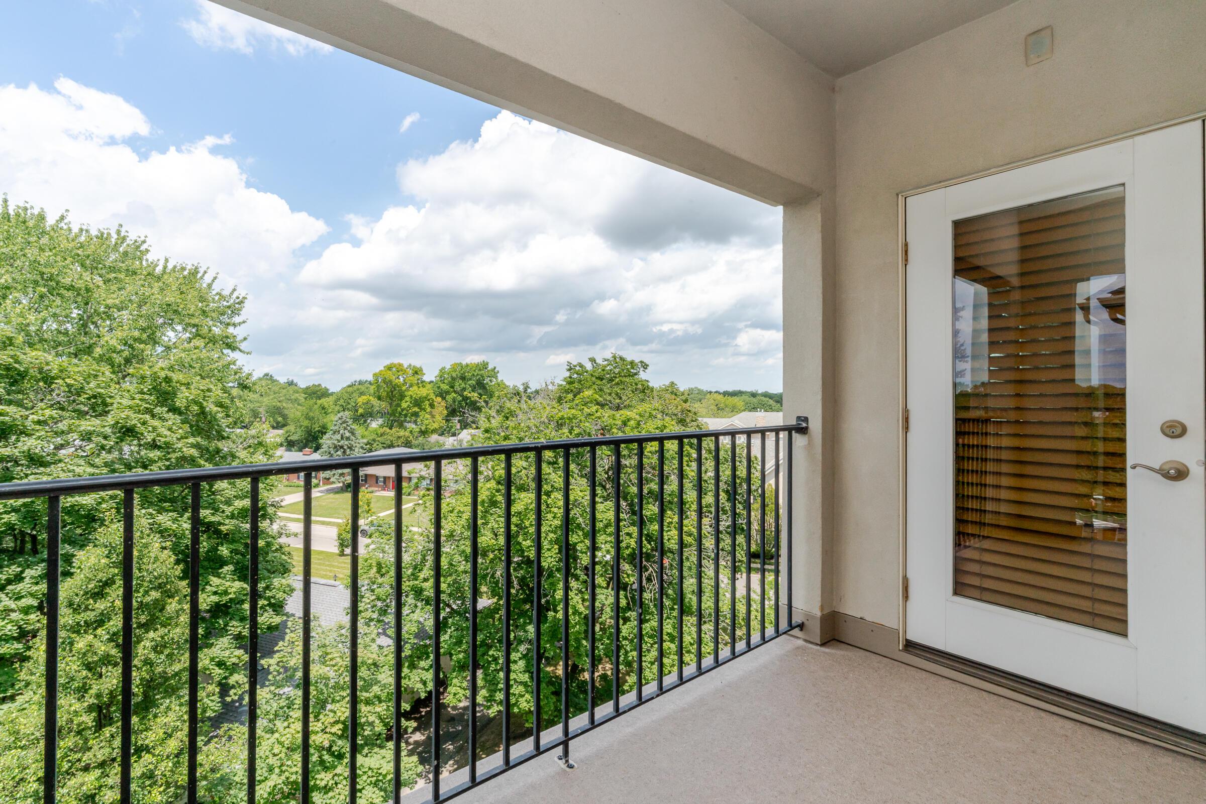 3175 Tremont Road, 511