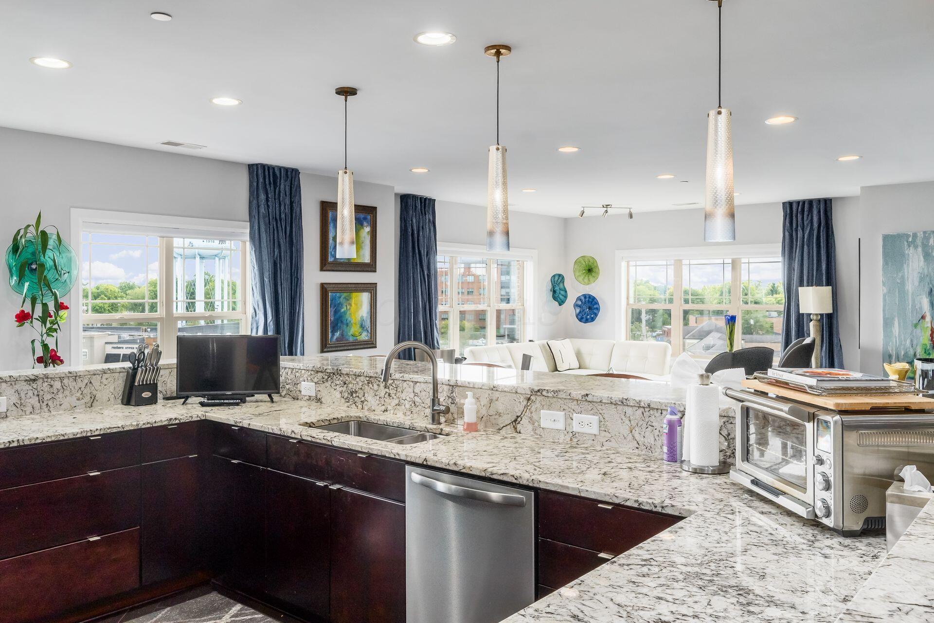 3175 Tremont Road, 502
