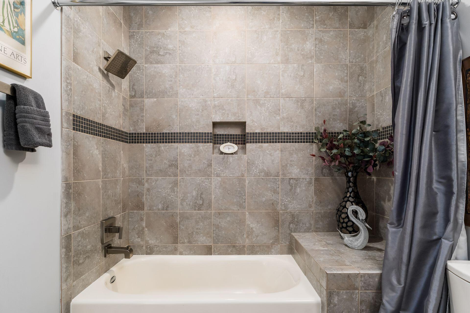 3175 Tremont Road, 502