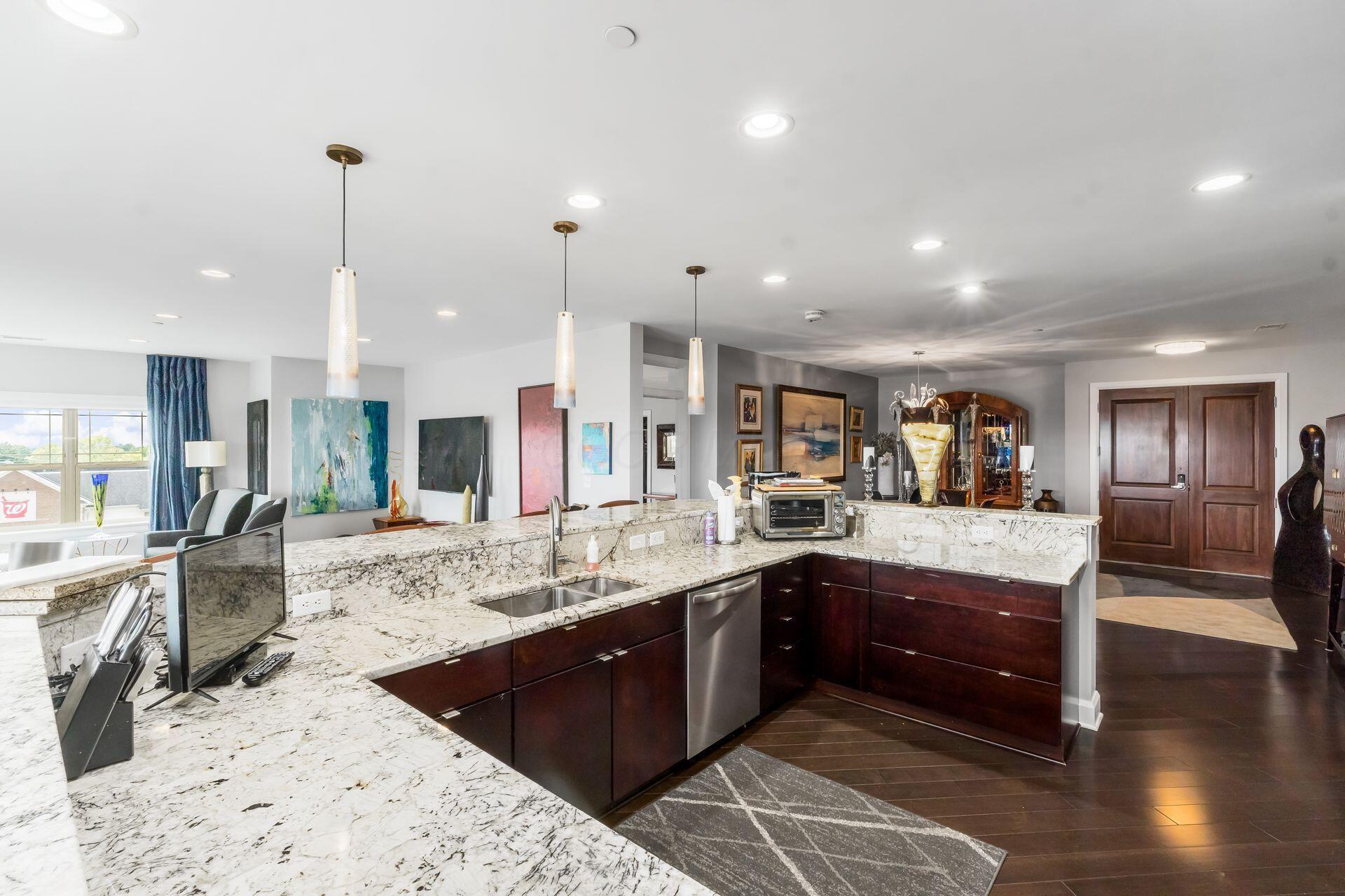 3175 Tremont Road, 502