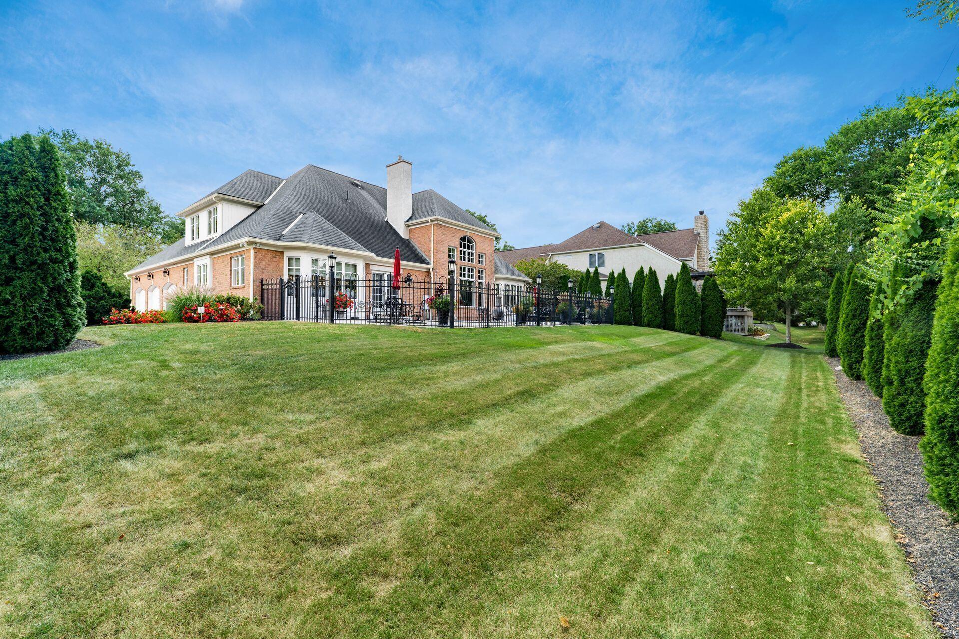 838 Cambridge Court