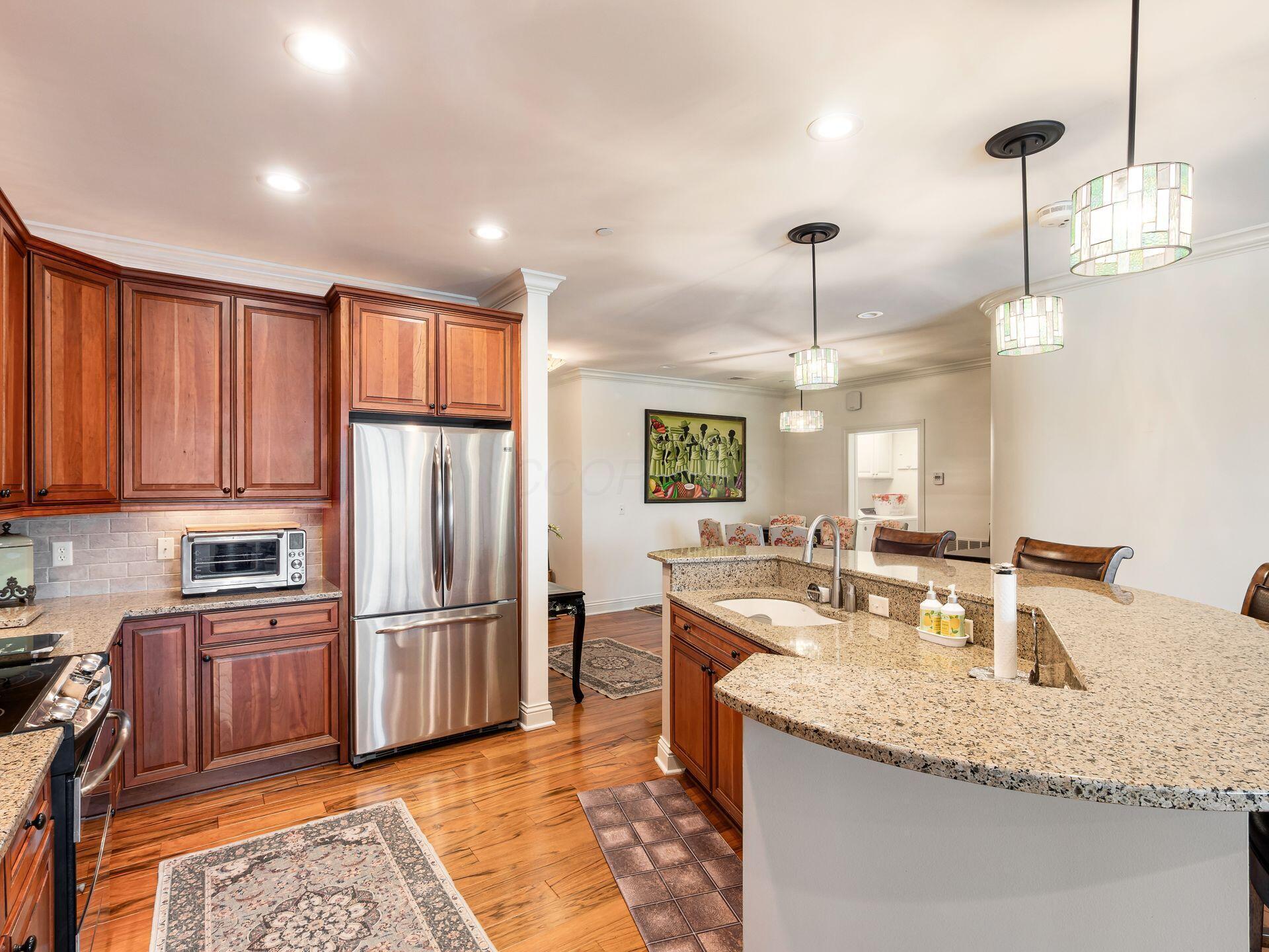 3175 Tremont Road, 504