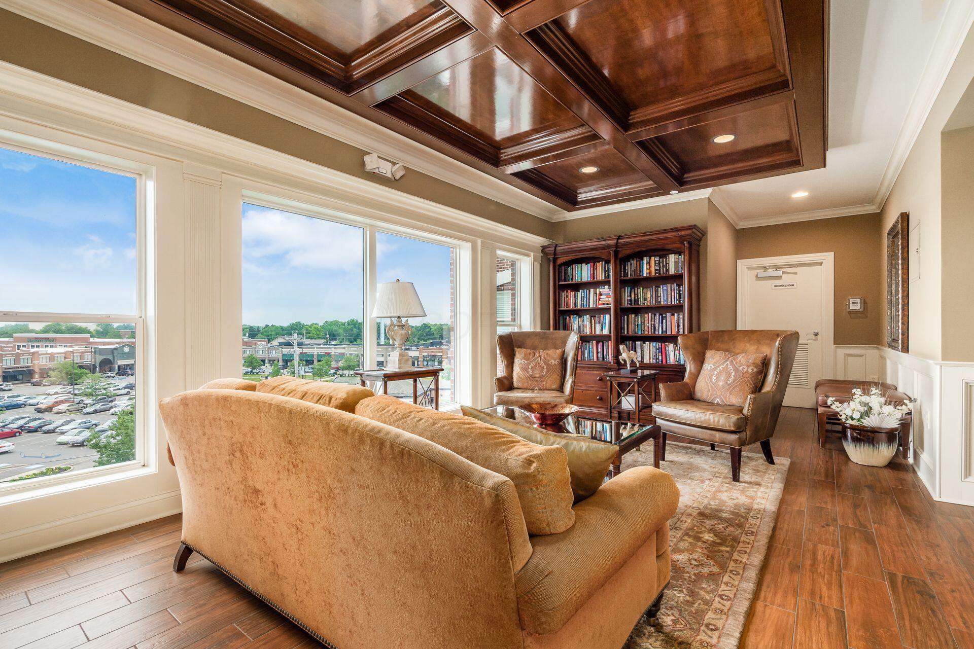 3175 Tremont Road, 504