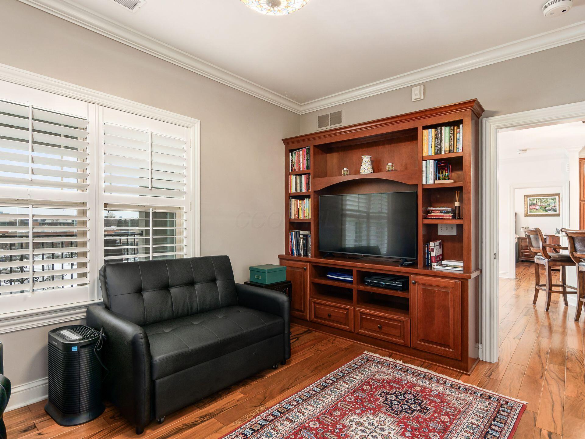 3175 Tremont Road, 504