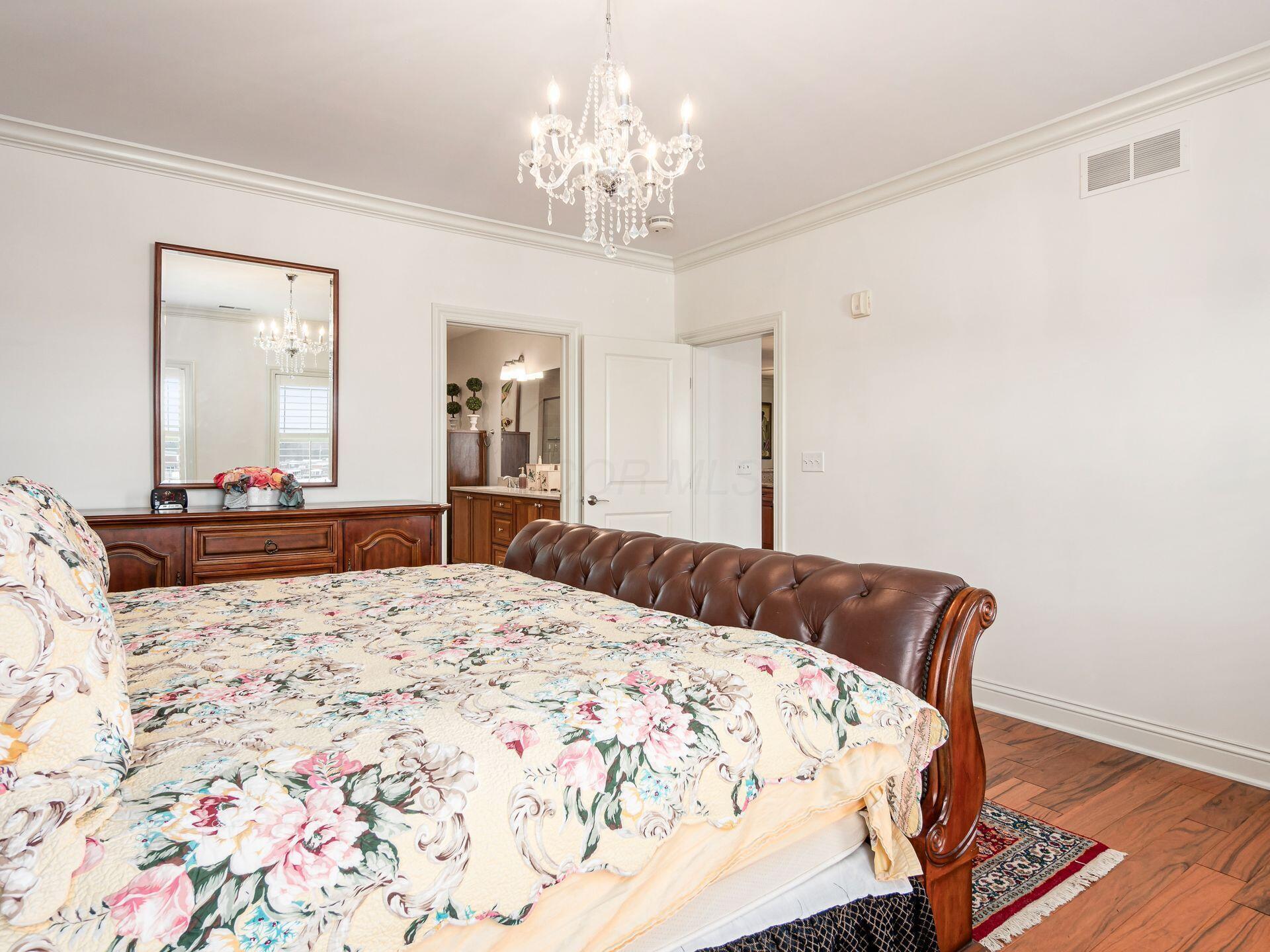 3175 Tremont Road, 504