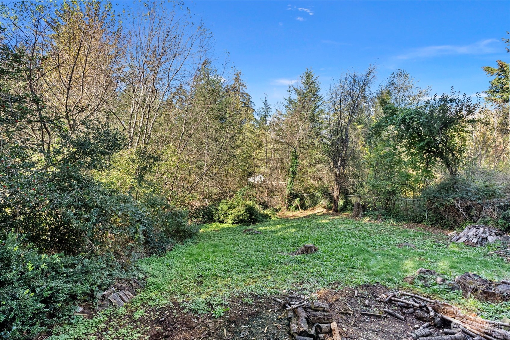 14208 Meadowlark Drive NW