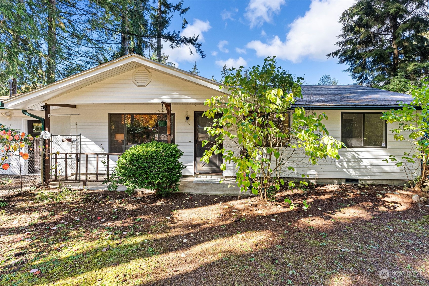 14208 Meadowlark Drive NW