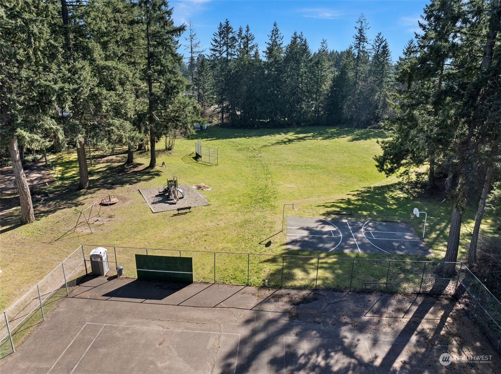 14208 Meadowlark Drive NW