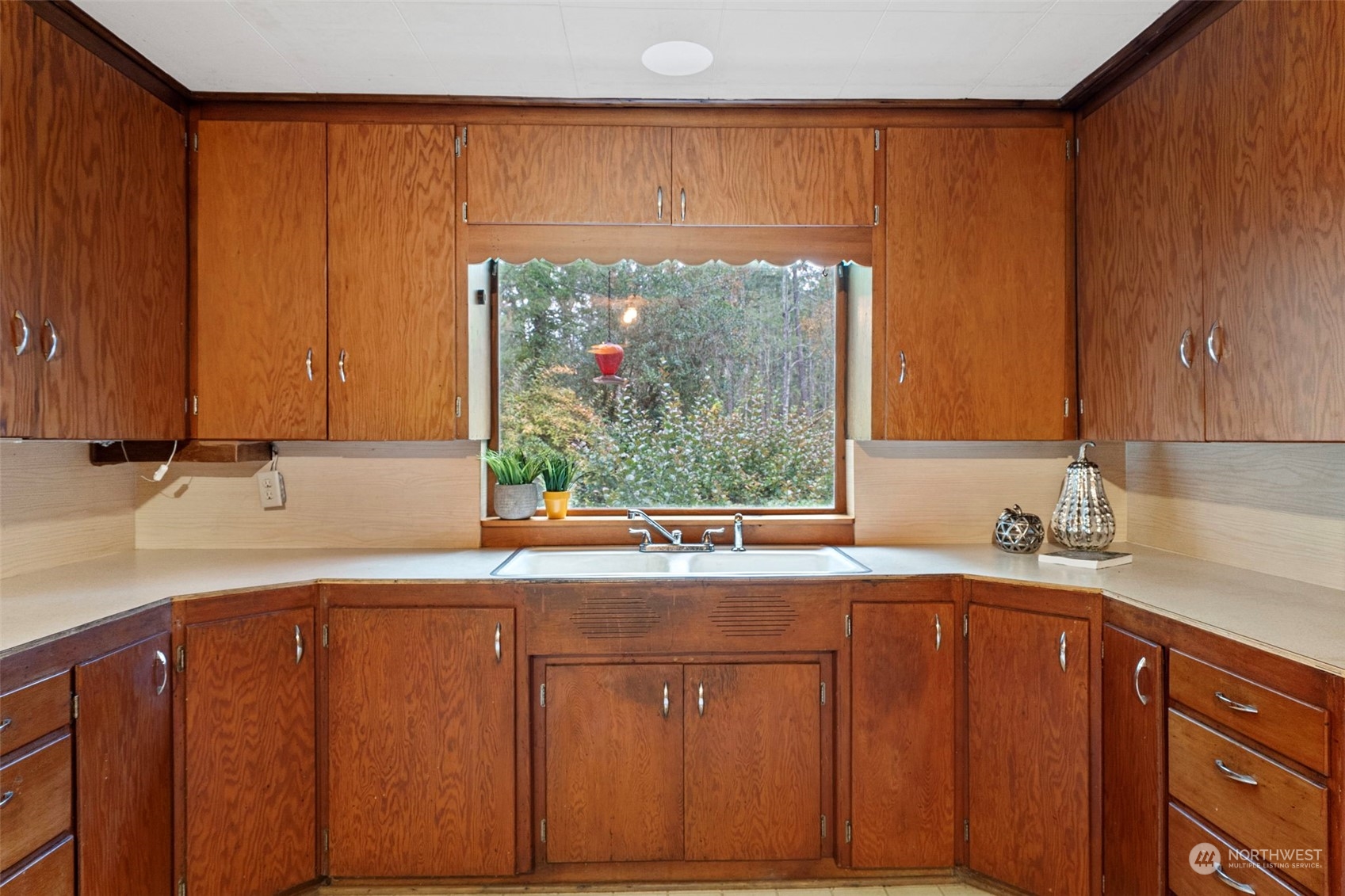 20011 Herron Road NW