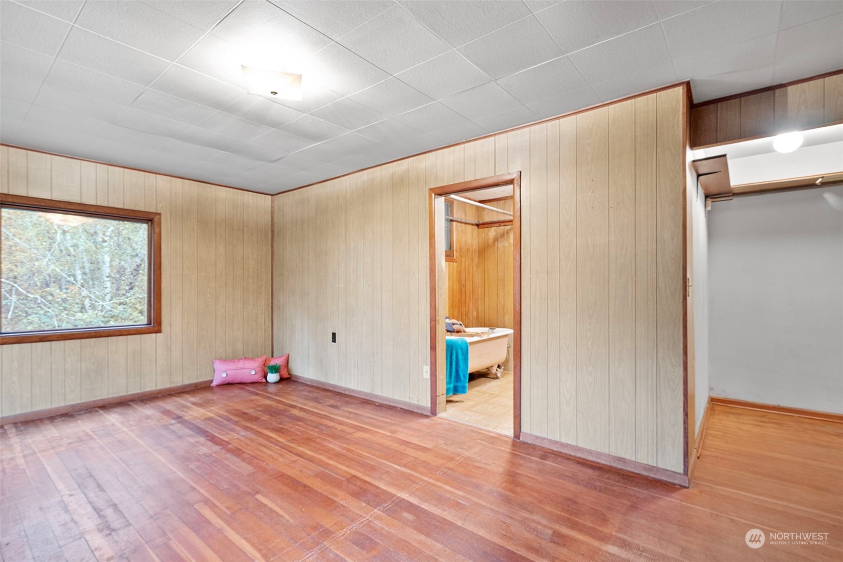 20011 Herron Road NW