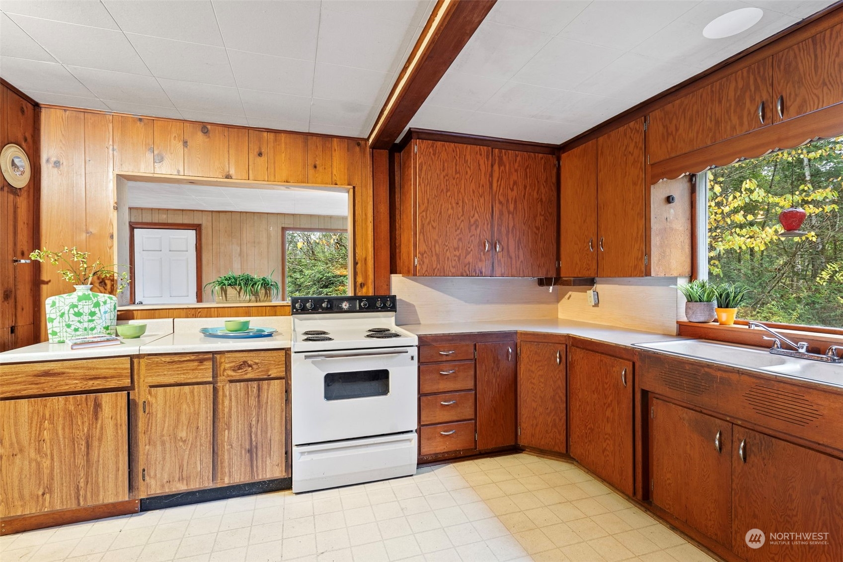 20011 Herron Road NW