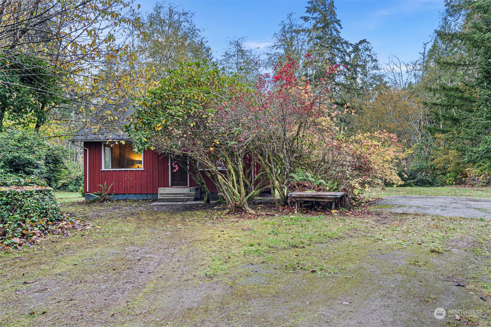 20011 Herron Road NW