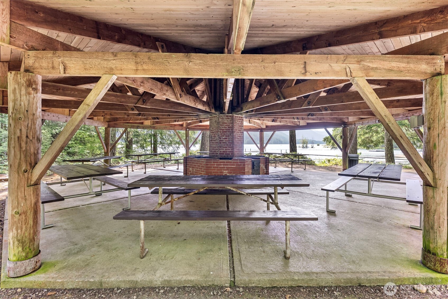 111 N Skokomish Drive