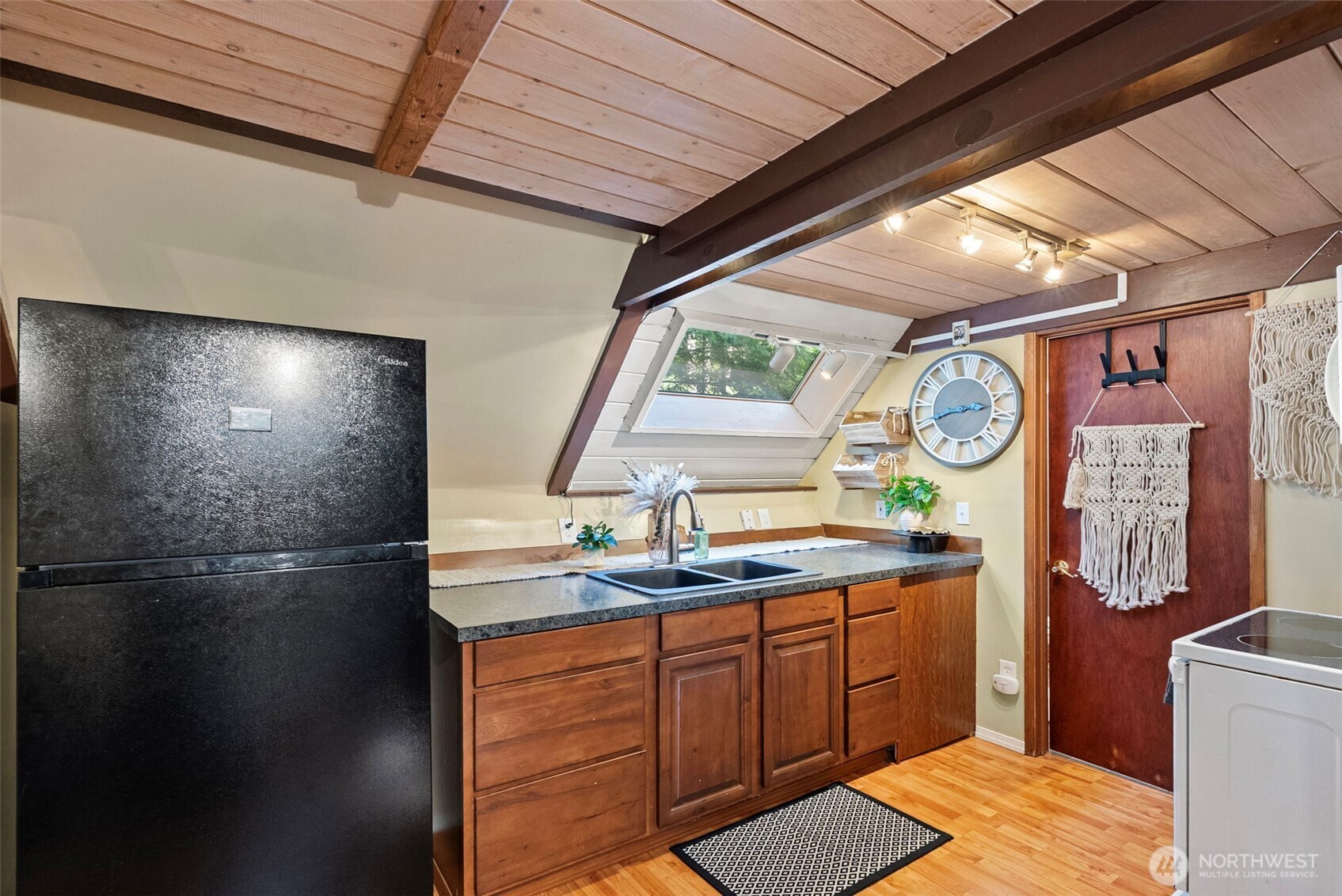 111 N Skokomish Drive