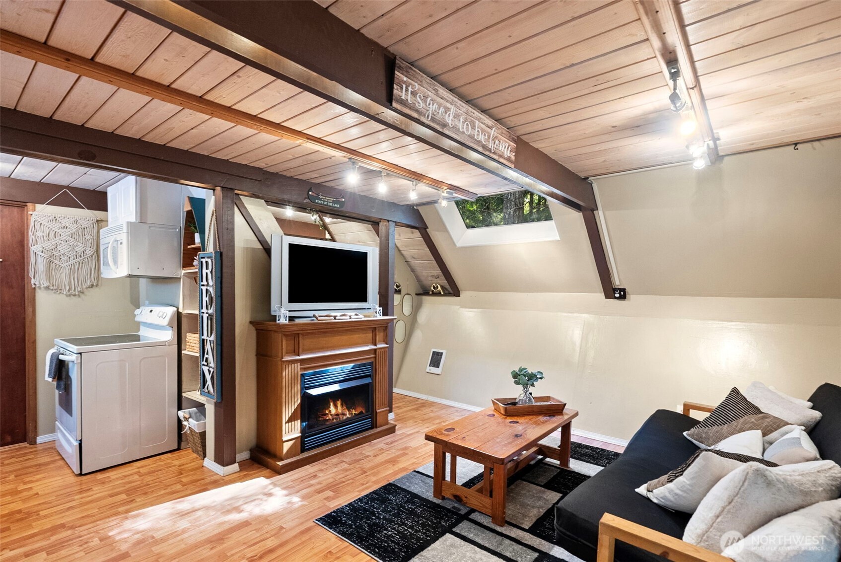 111 N Skokomish Drive