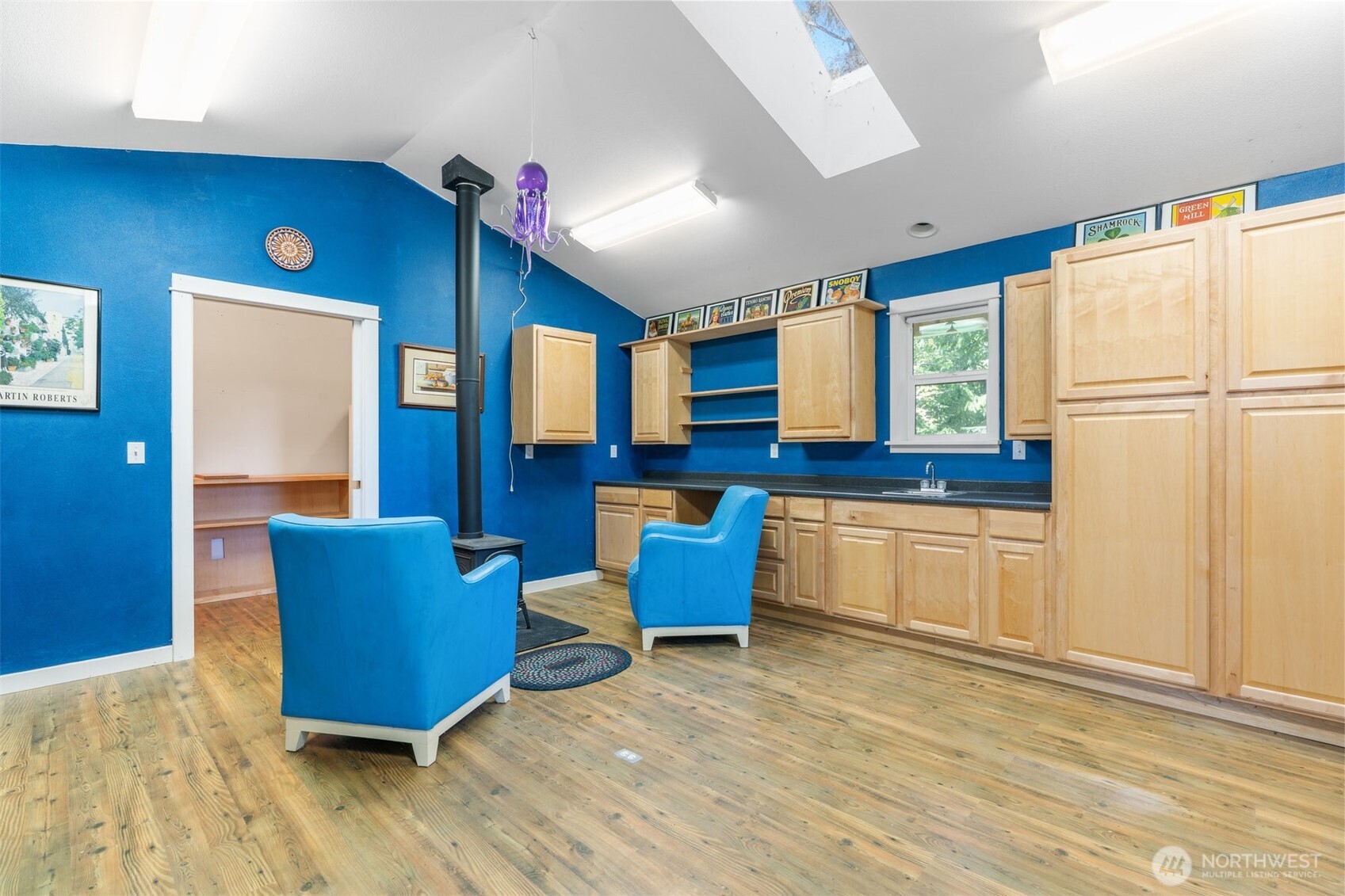 9411 - 9415 Key Peninsula Highway SW