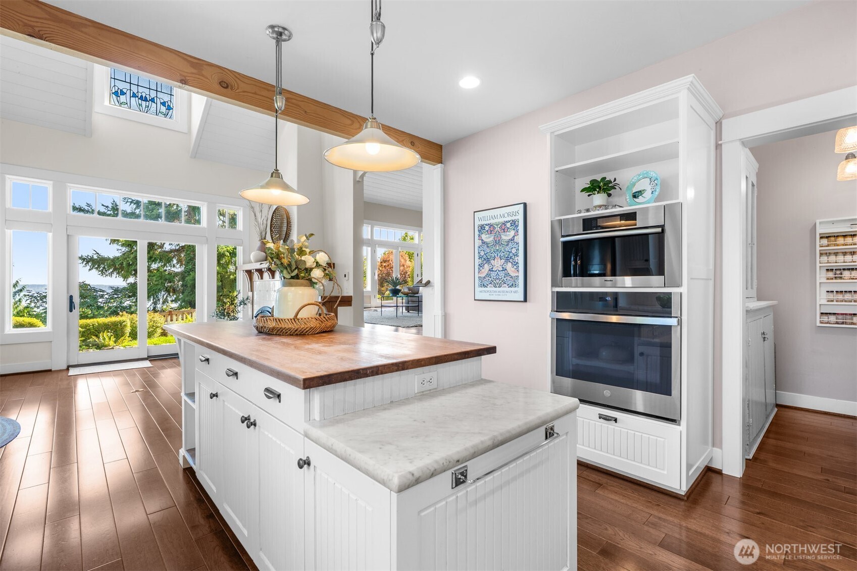 9411 - 9415 Key Peninsula Highway SW