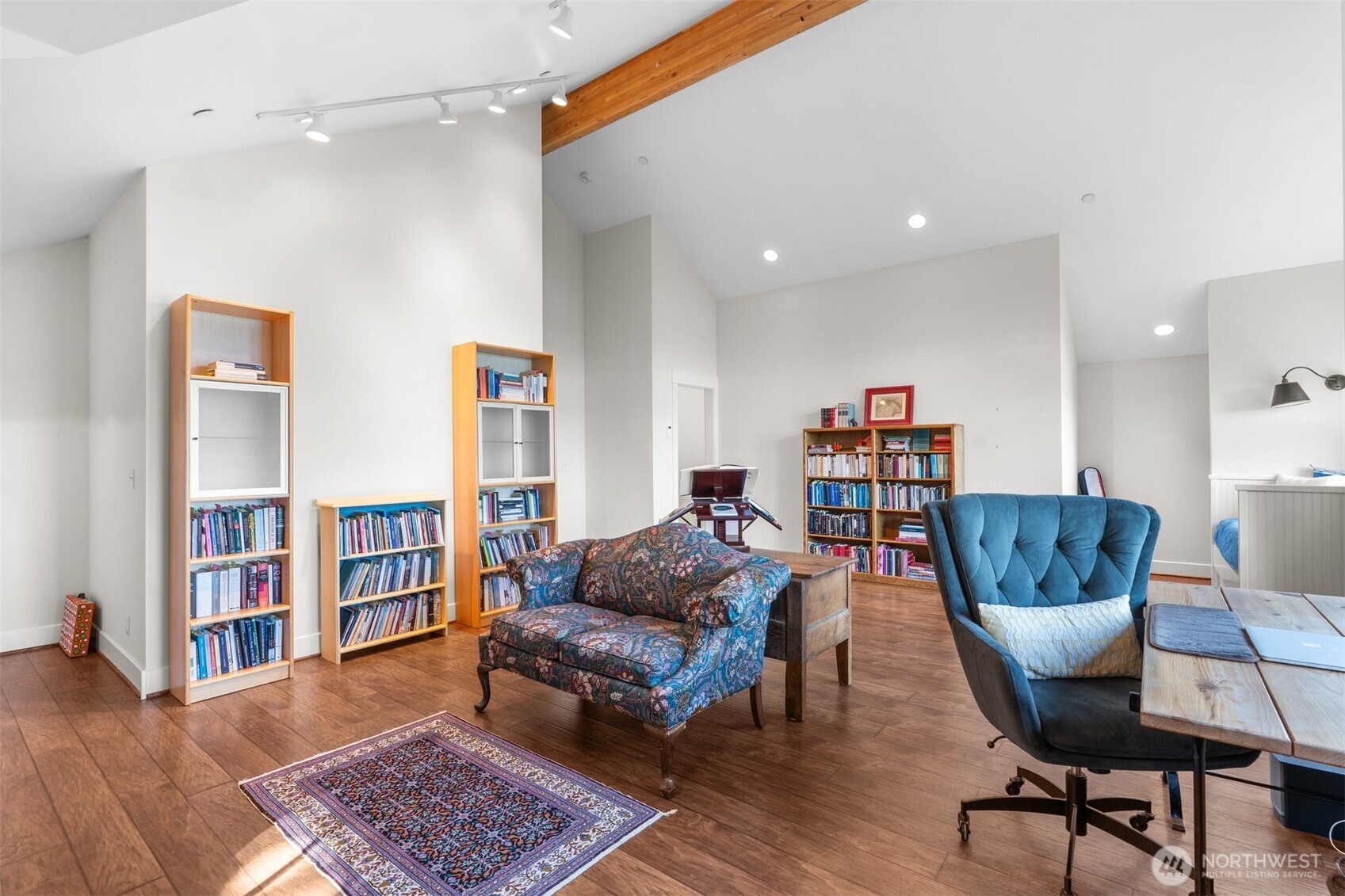 9411 - 9415 Key Peninsula Highway SW