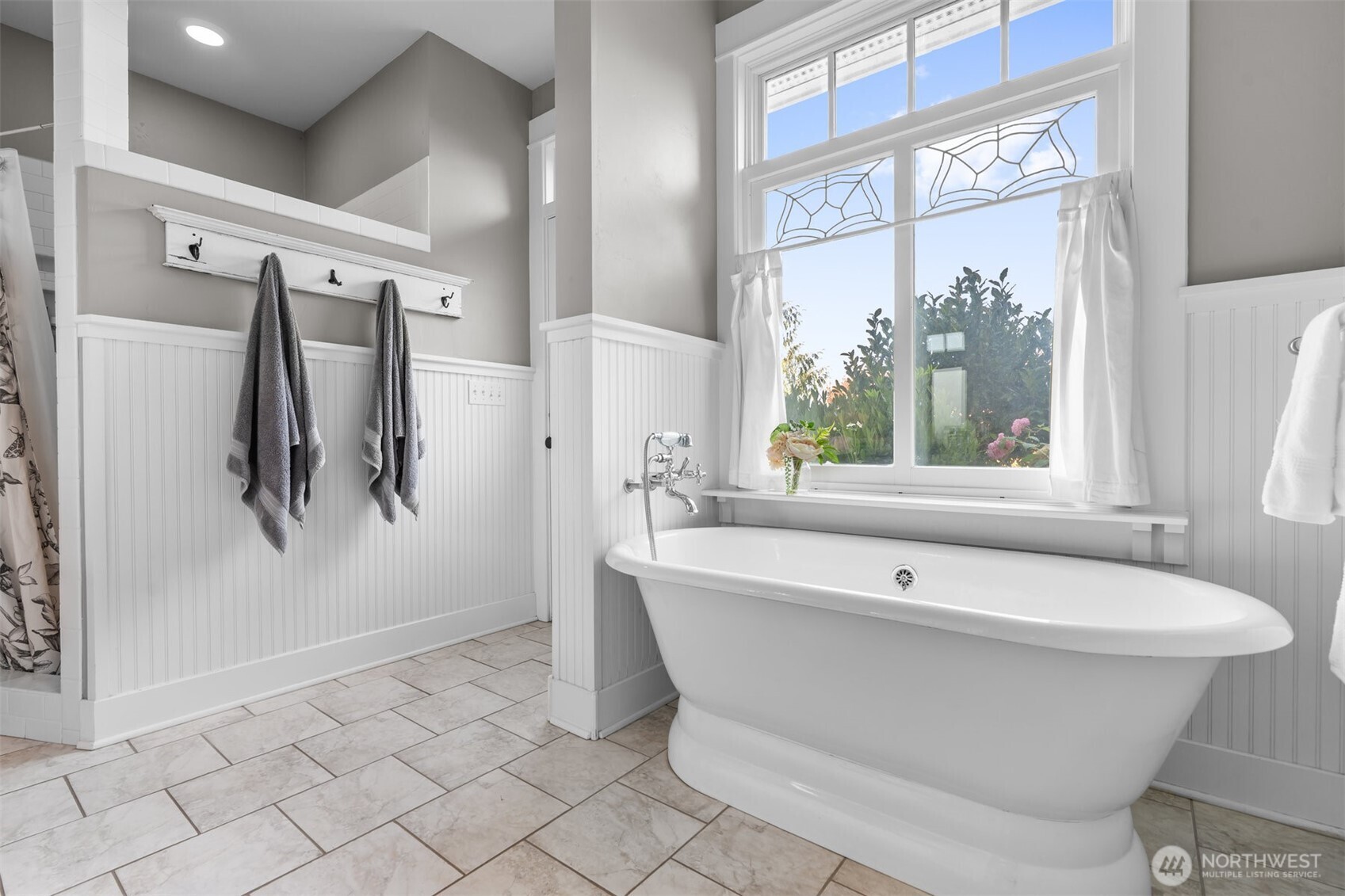 9411 - 9415 Key Peninsula Highway SW