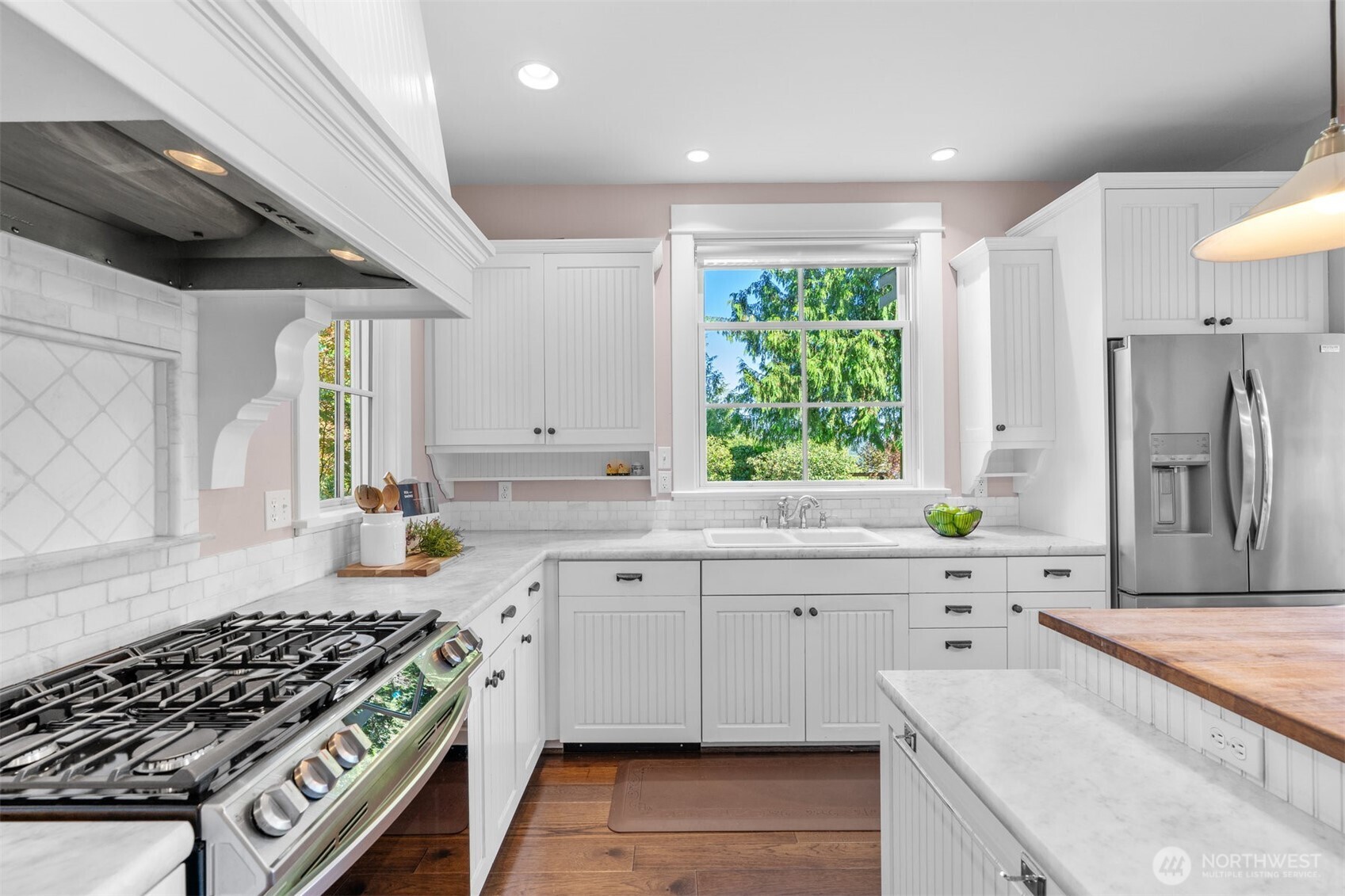 9411 - 9415 Key Peninsula Highway SW