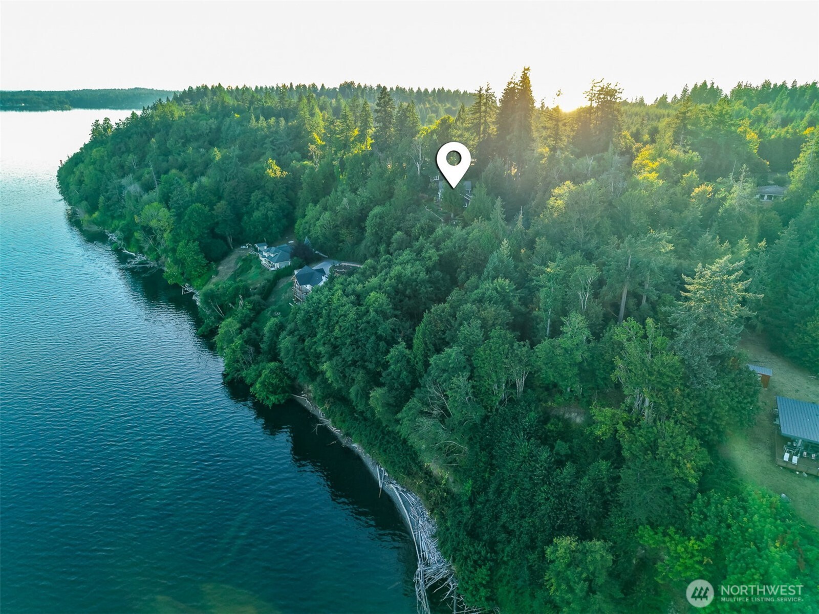 9411 - 9415 Key Peninsula Highway SW