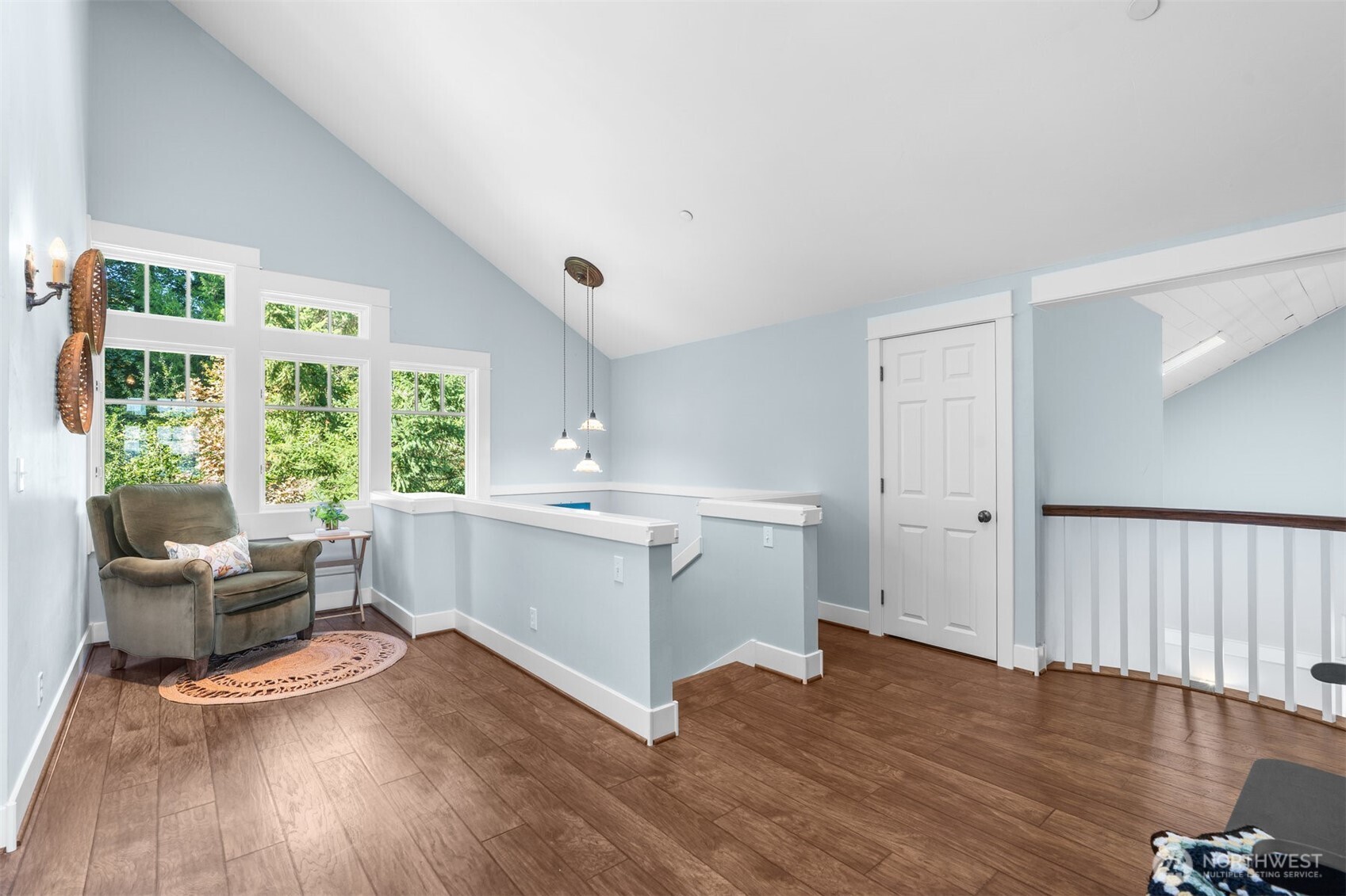 9411 - 9415 Key Peninsula Highway SW