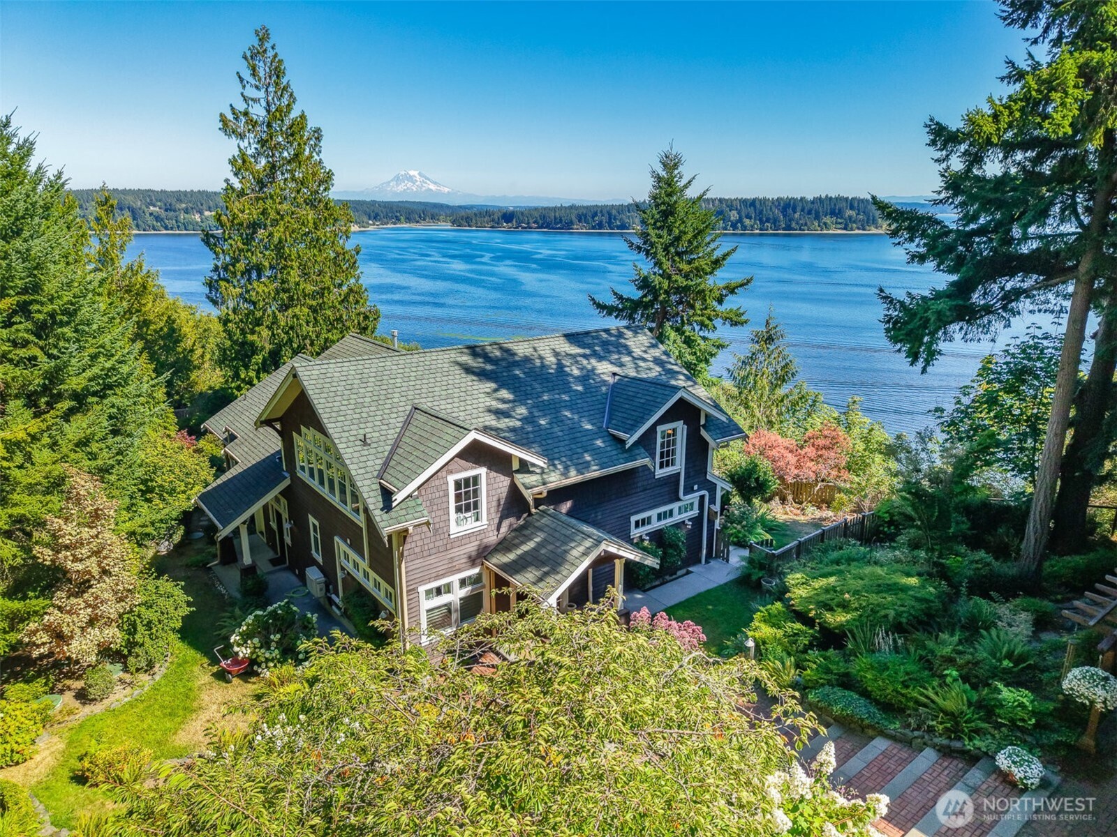 9411 - 9415 Key Peninsula Highway SW