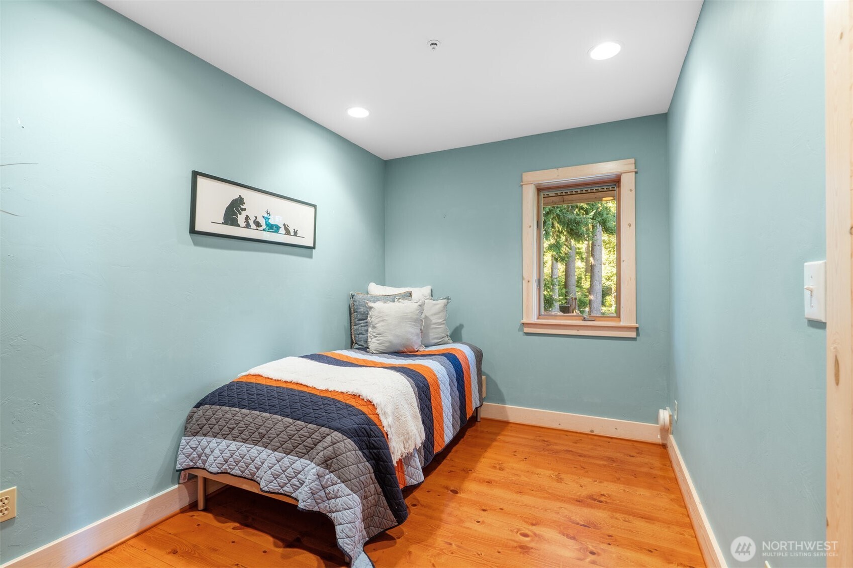 9411 - 9415 Key Peninsula Highway SW