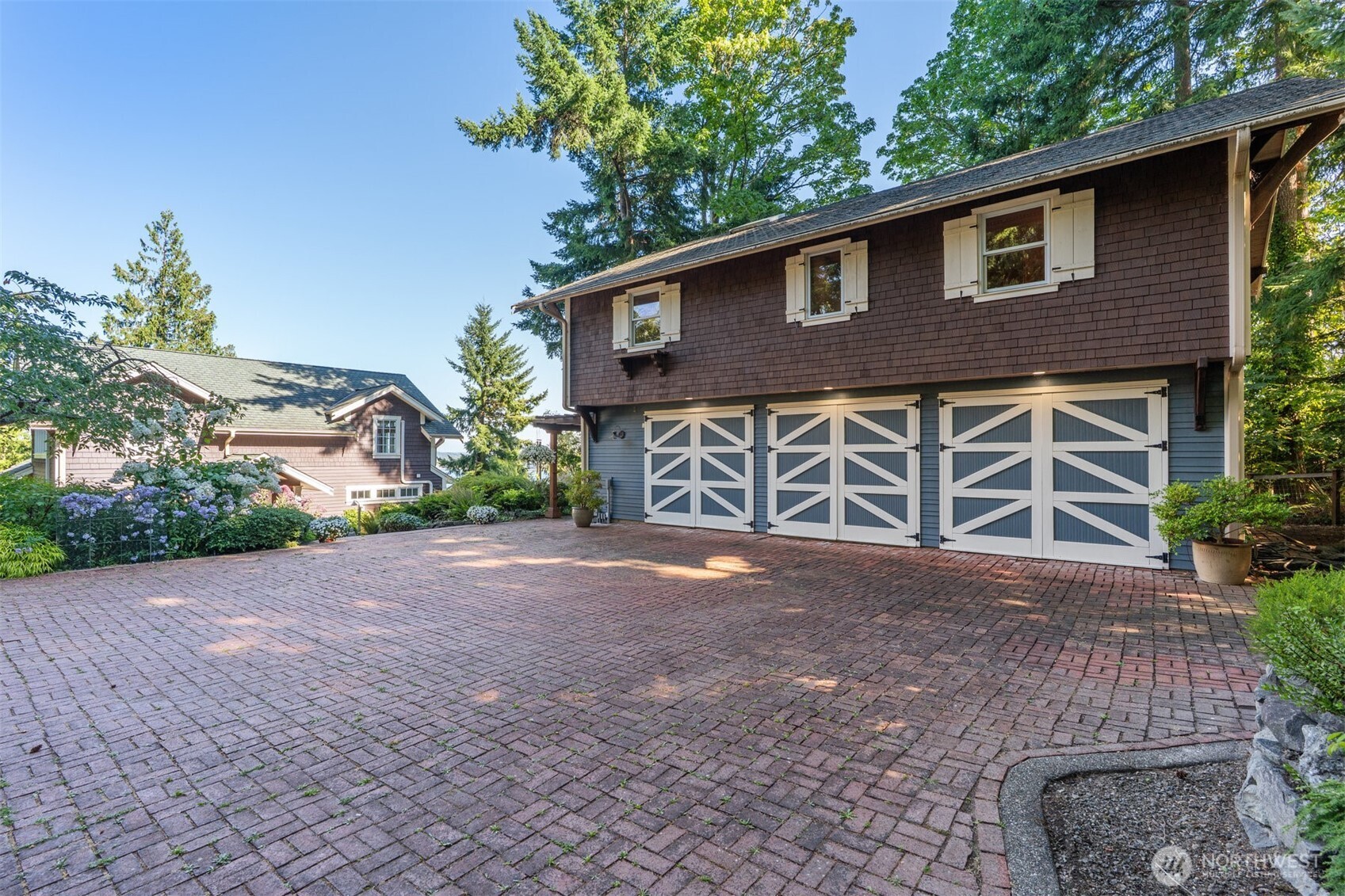 9411 - 9415 Key Peninsula Highway SW