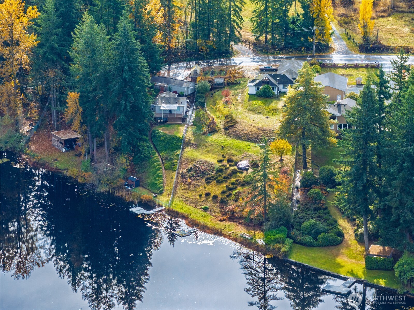 33401 E Lake Holm Drive SE