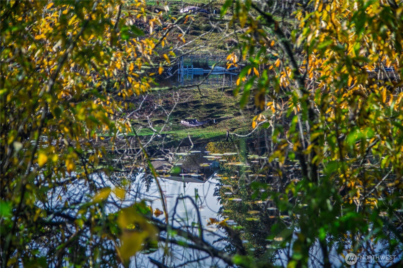 33401 E Lake Holm Drive SE