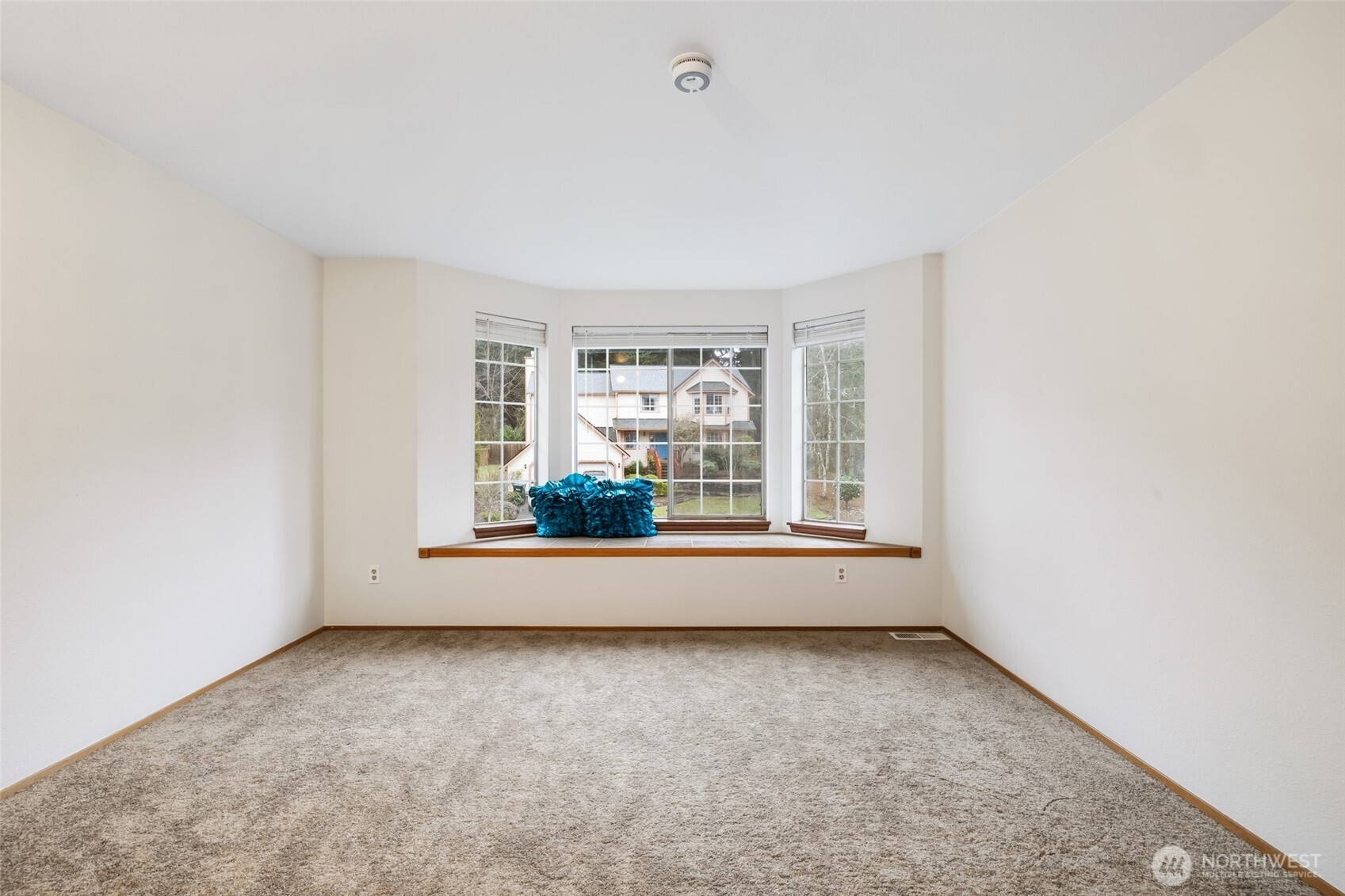 3306 12th Avenue Ct NW