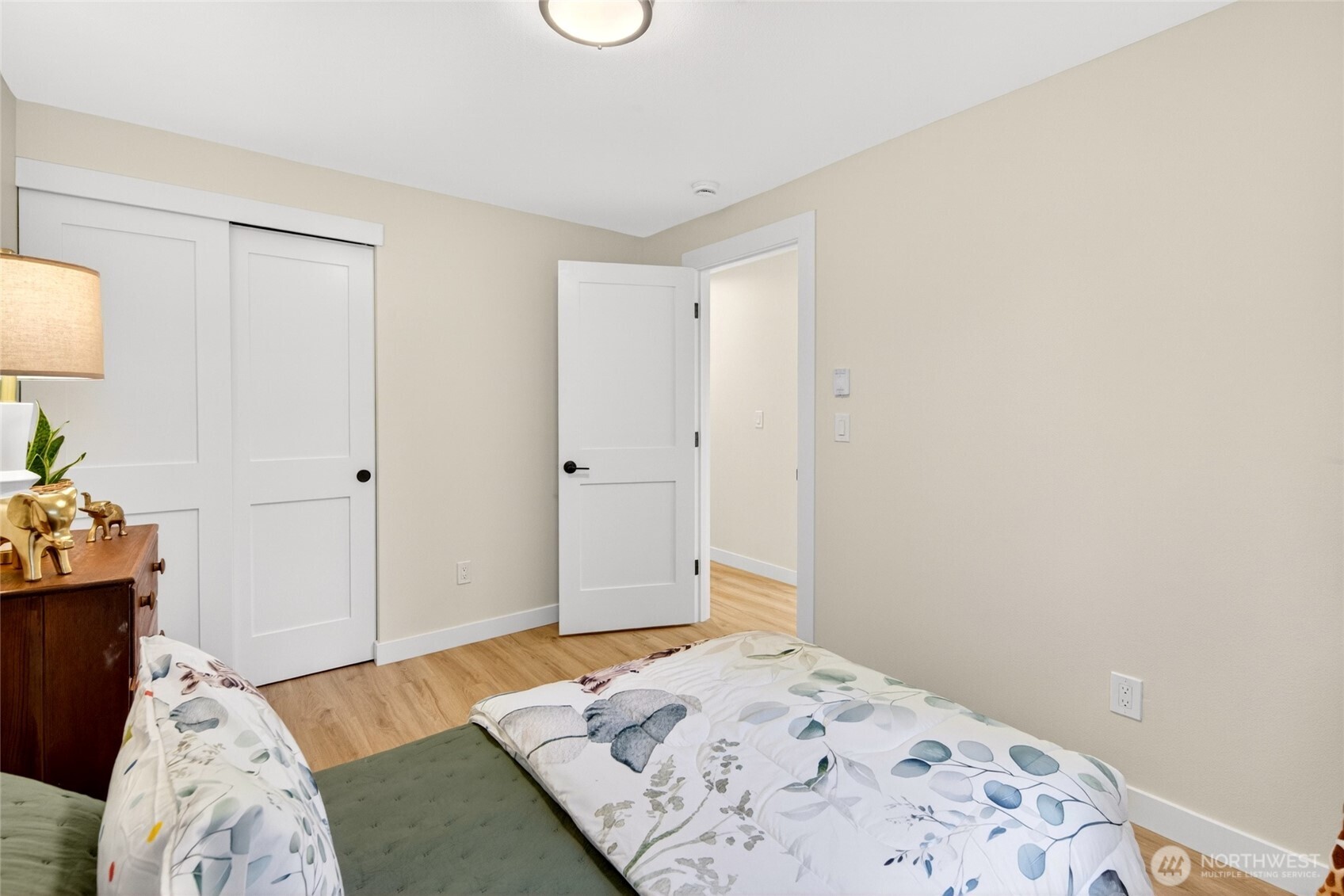 20017 Locust Way