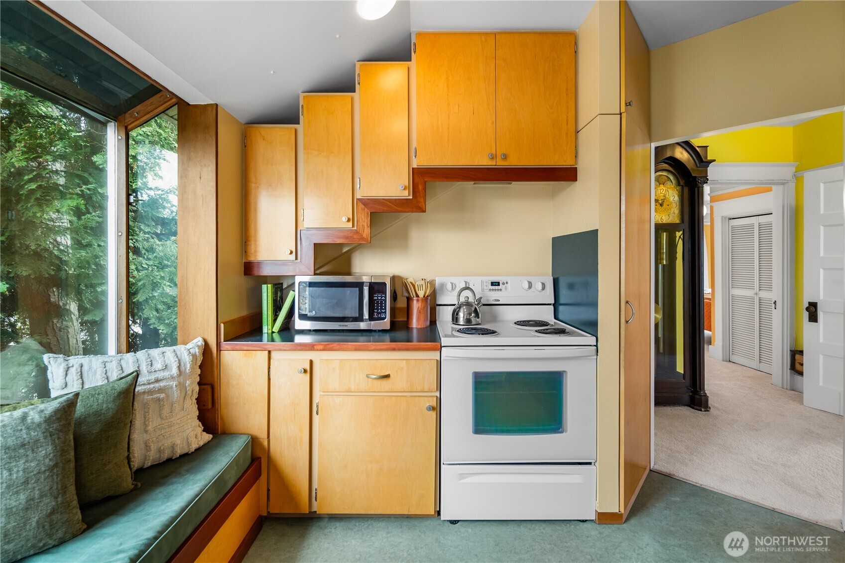1435 9th Avenue W Unit: 1437