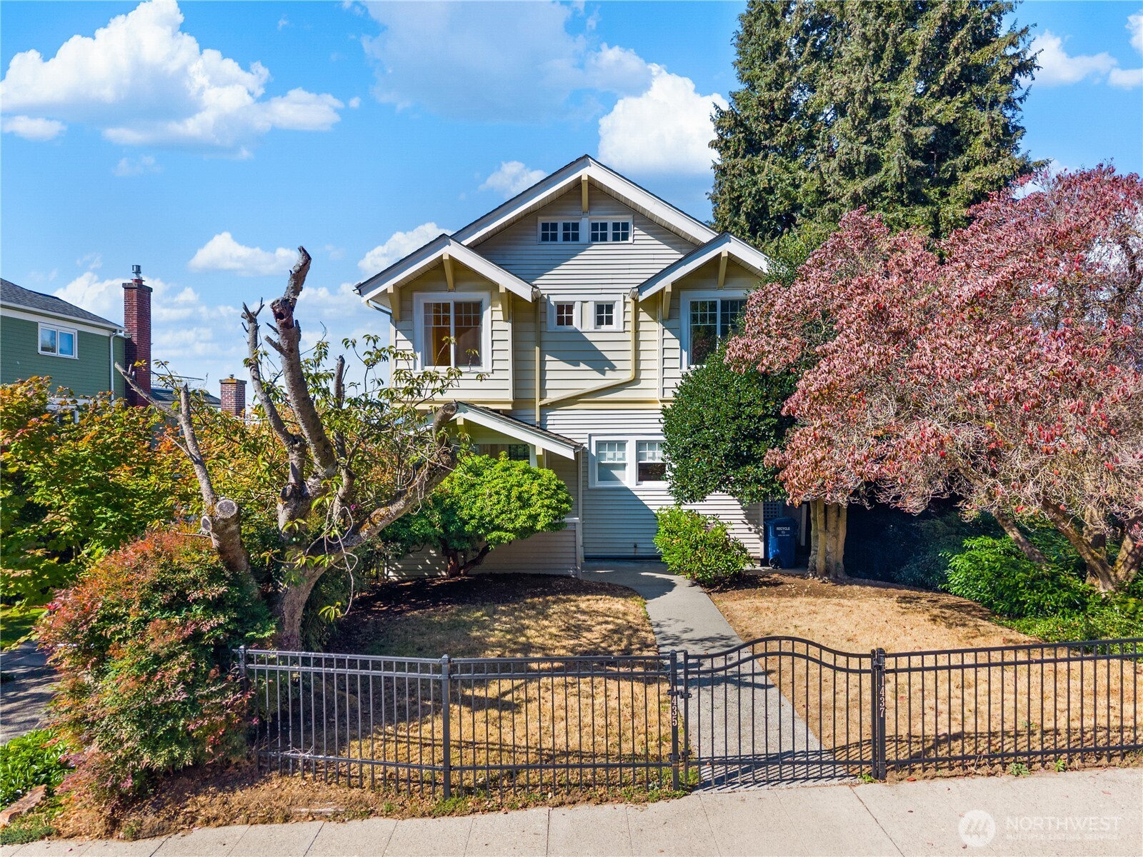 1435 9th Avenue W Unit: 1437