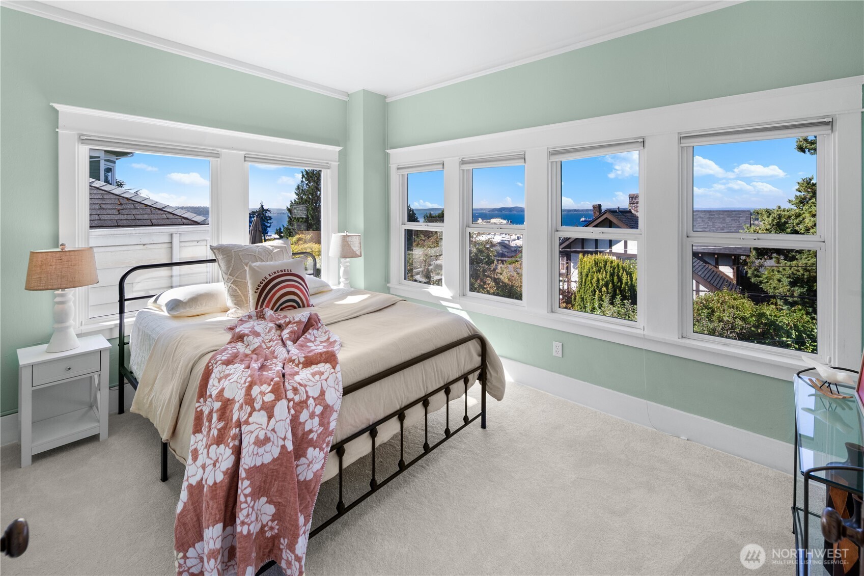 1435 9th Avenue W Unit: 1437