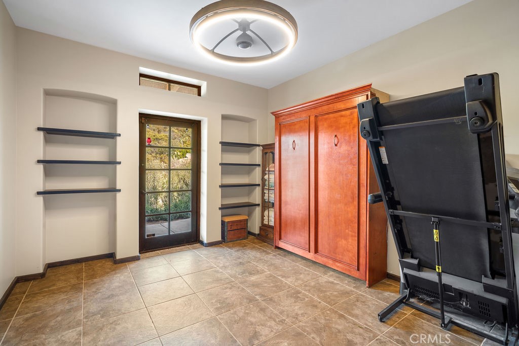 42095 Lorraine Circle