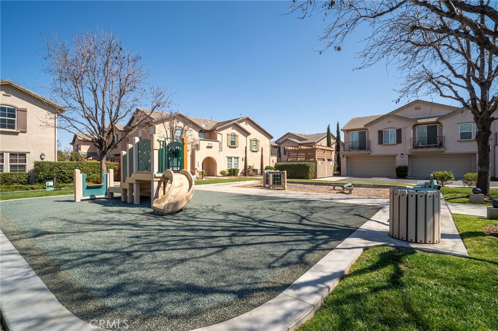 36337 Vincenzo Way