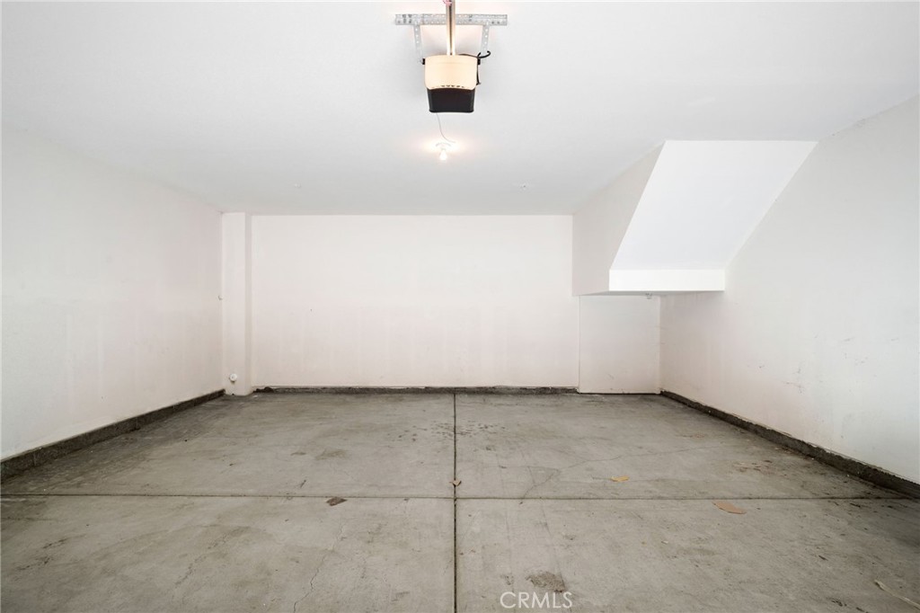 36337 Vincenzo Way