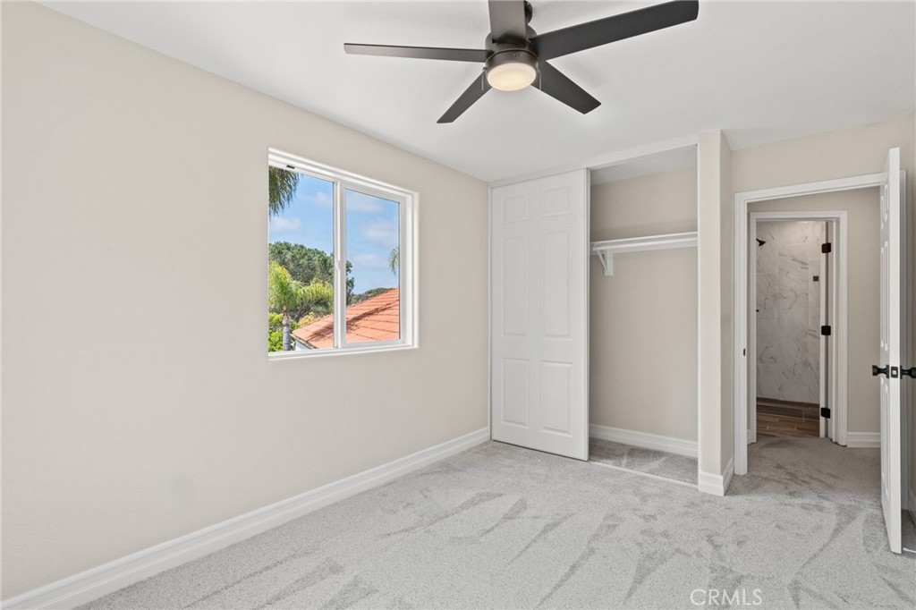 44240 La Cruz Drive