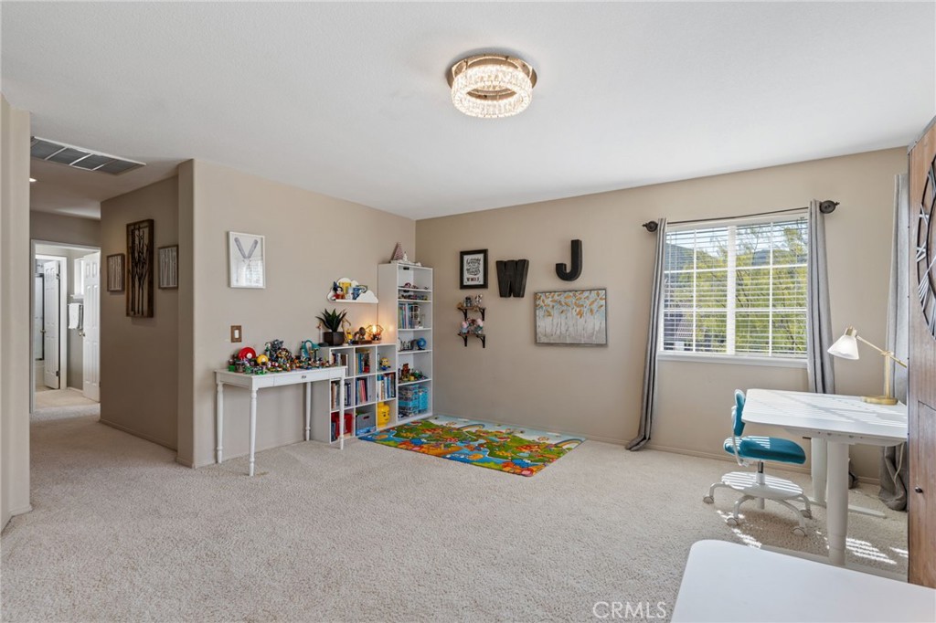 38194 Clear Creek Street