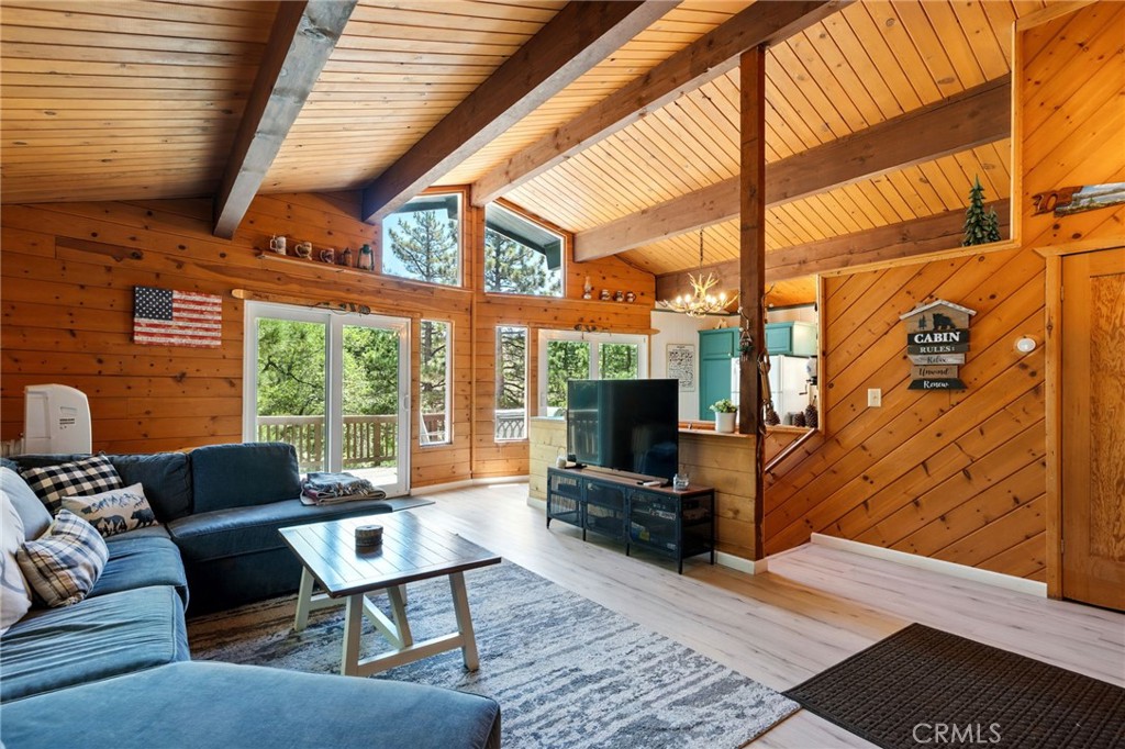 609 Dahlia Drive