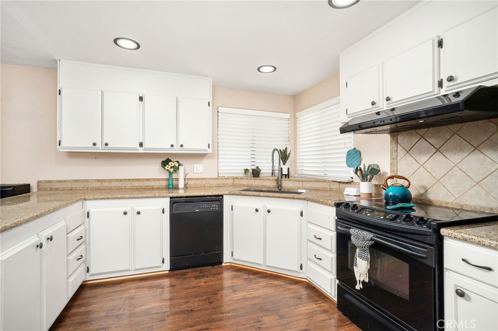 32784 Batson Lane