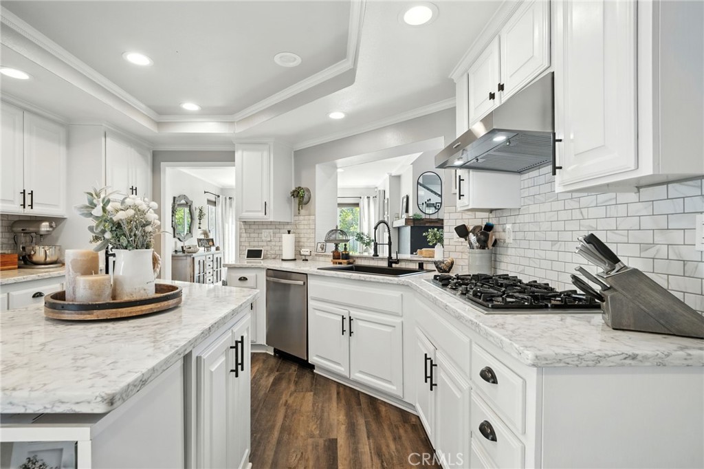 38554 Lochinvar Court