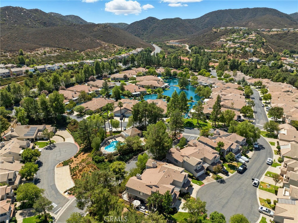 38554 Lochinvar Court