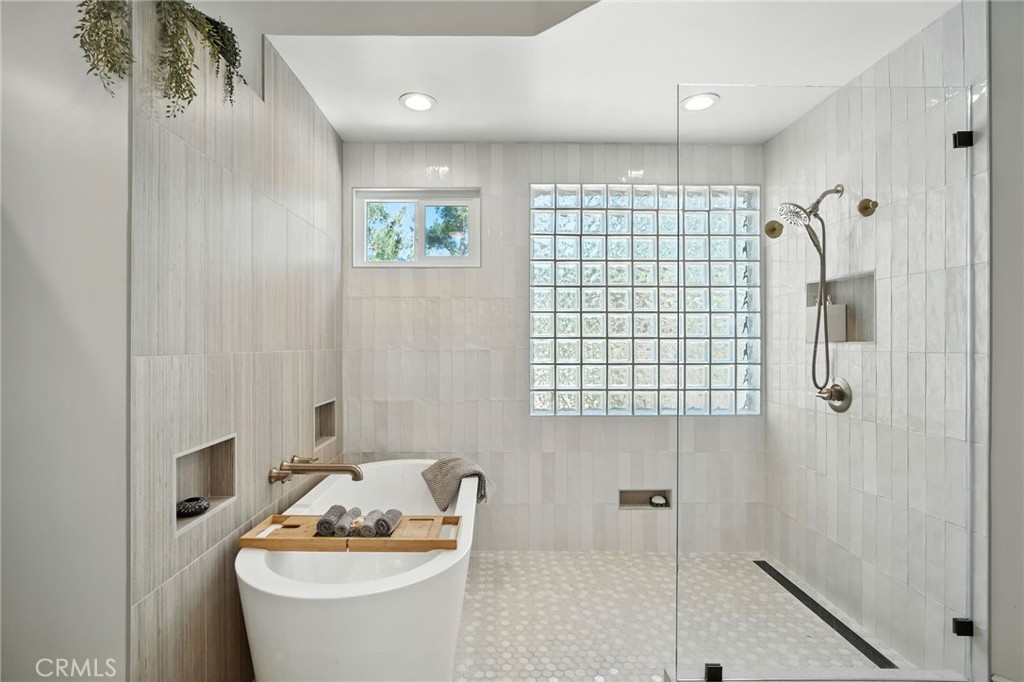 38554 Lochinvar Court