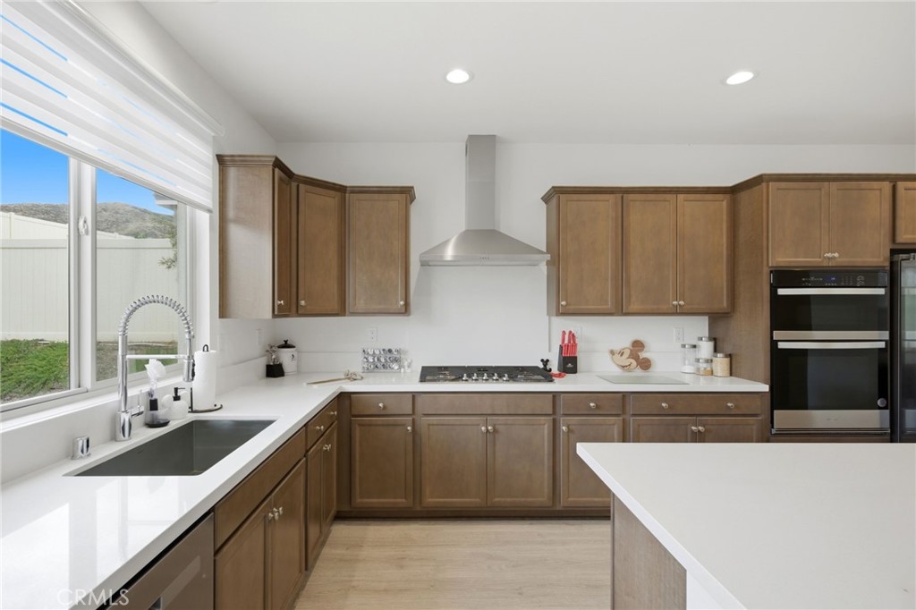 25337 Circle Stone
